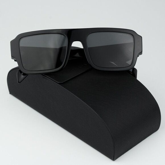 NEW Prada PRA05S 16K08Z Black Dark Grey Square Unisex Sunglasses main image 11